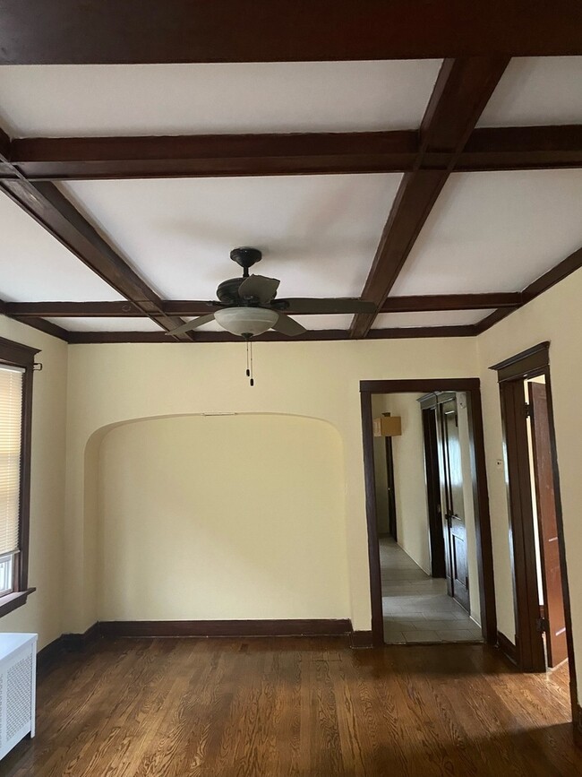 Photo - 850 N Lavergne Ave Unit 2