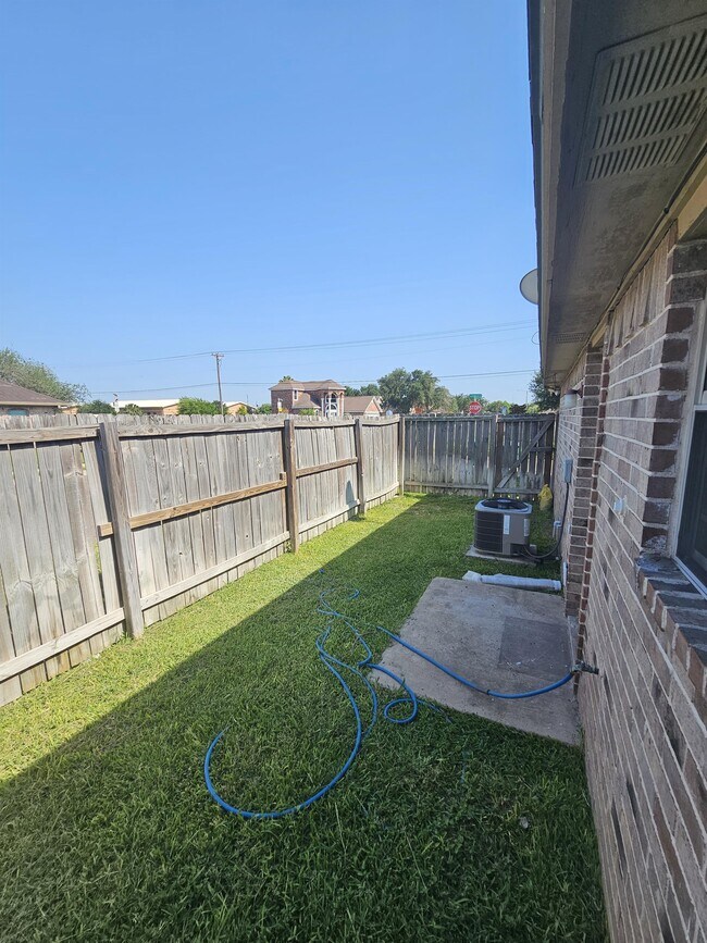 705 W Emerald Dr Unit B