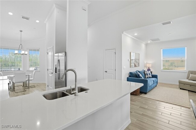 Building Photo - 11861 Venetian Lagoon Dr