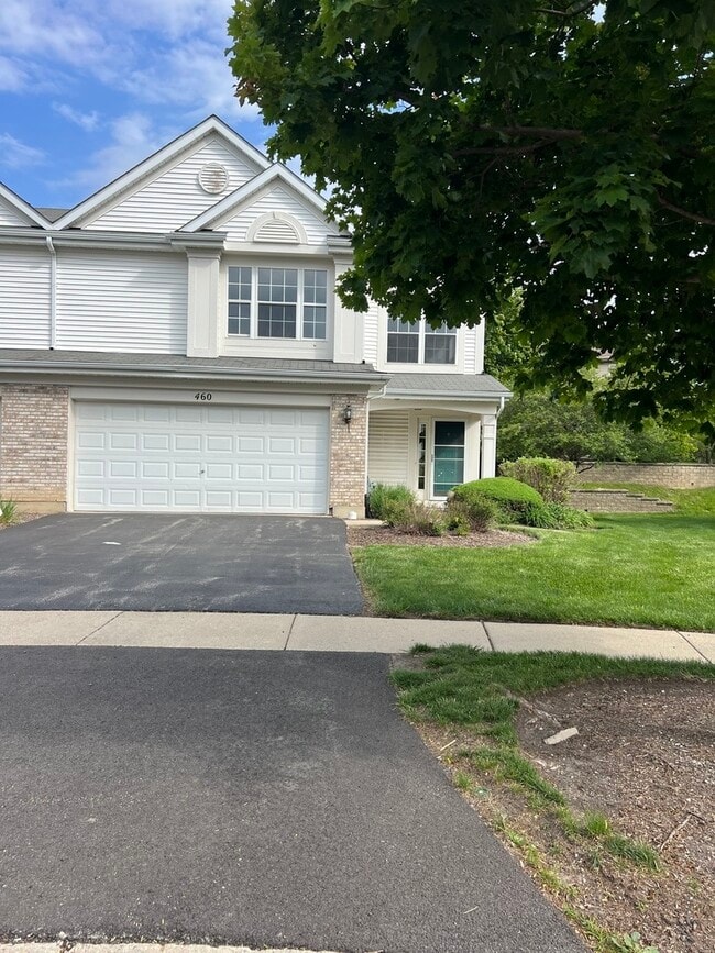 Building Photo - 460 Lancaster Dr