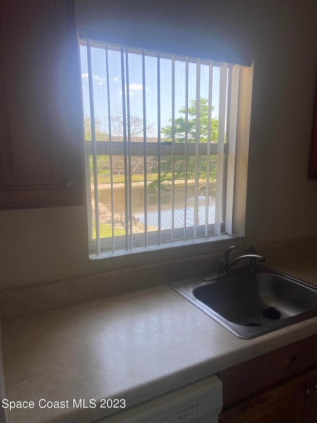 Photo - 290 Spring Dr Unit 4