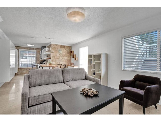 Photo - 3215 NE 7th St Unidad SI FL1-ID1503961P