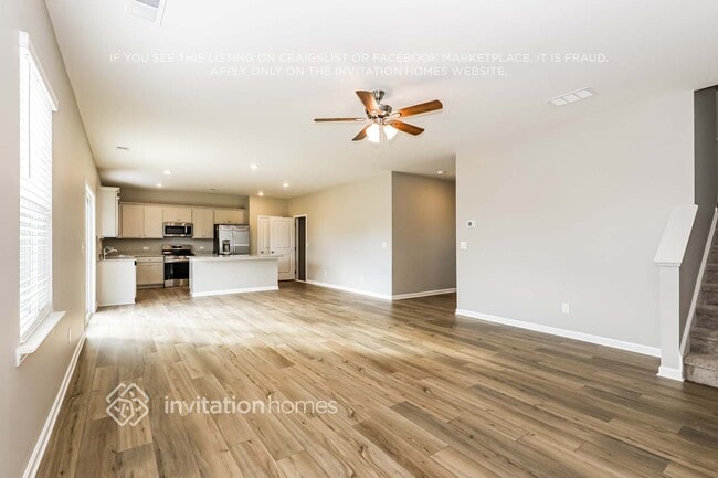 Photo - 532 Almere Dr