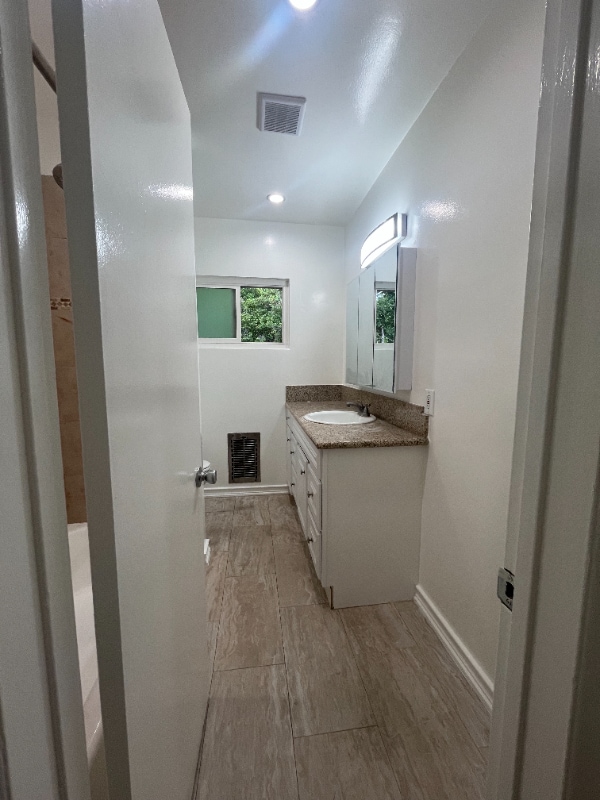 Photo - 251 N El Molino Ave