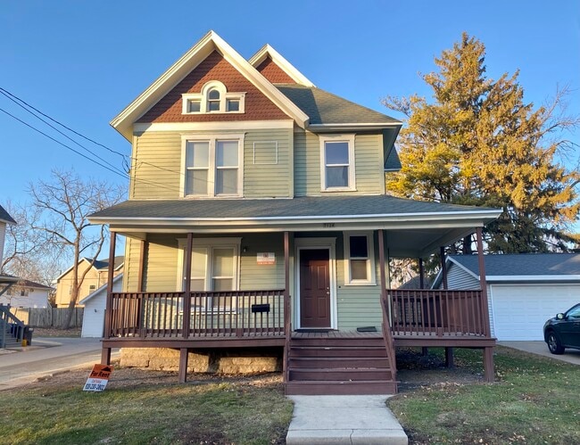 Photo - 712 Scott Ave