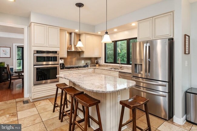 Photo - 119 Fordham Dr