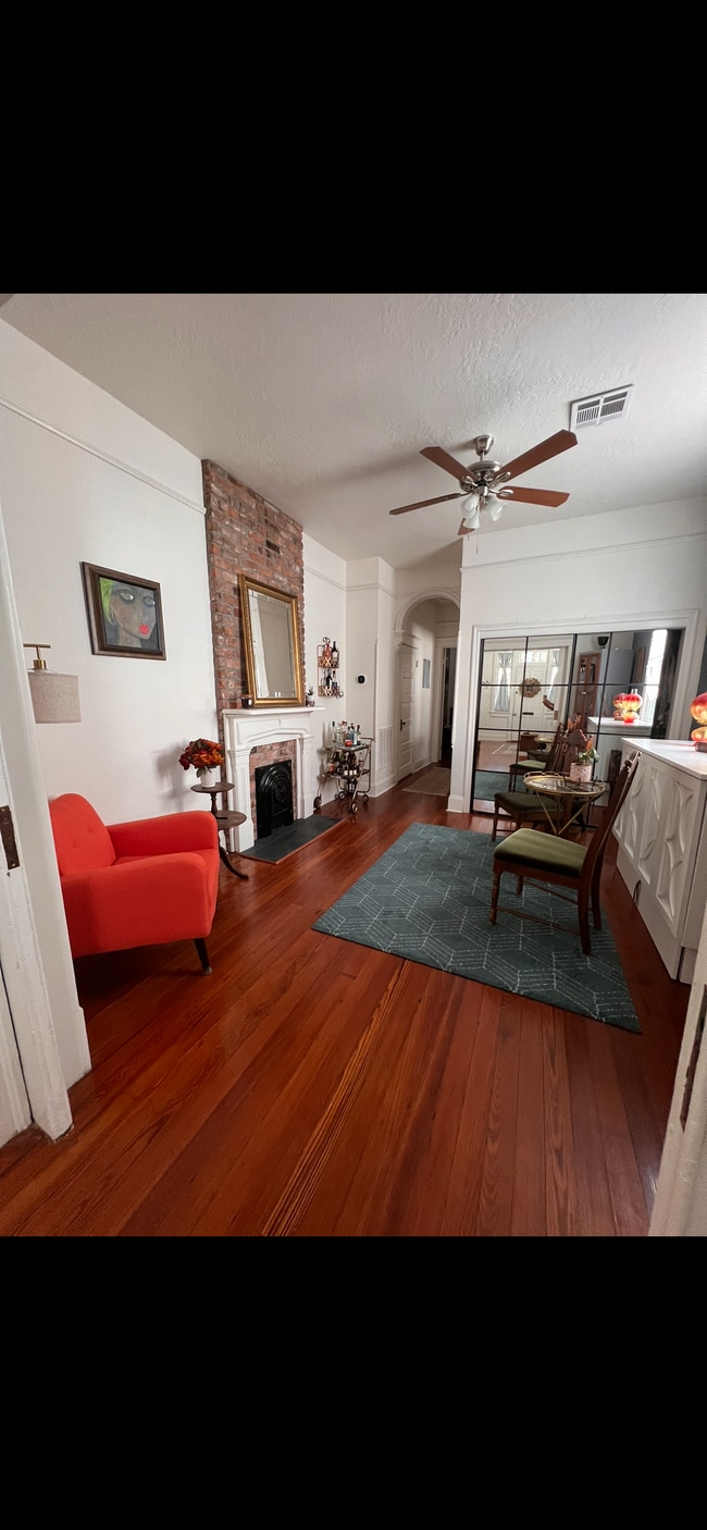 Photo - 426 S Hennessey St