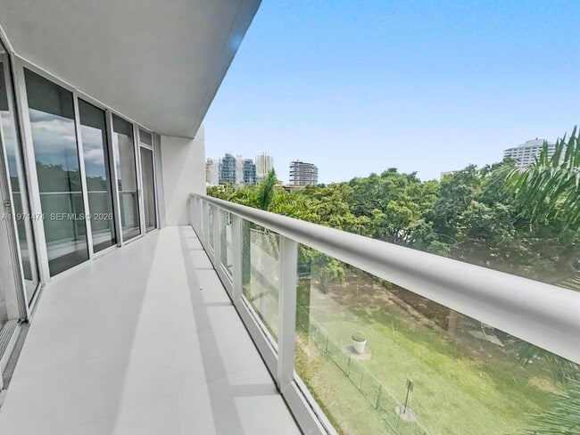 Building Photo - 495 Brickell Ave Unit 509