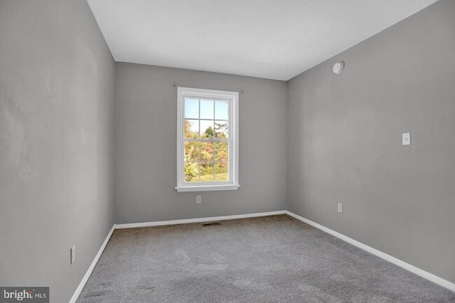 Photo - 27 Allison Way