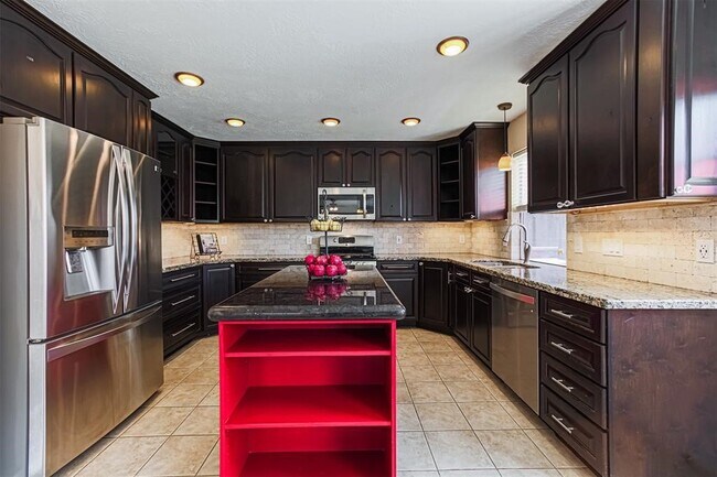 Photo - 17106 Summer Hollow Dr