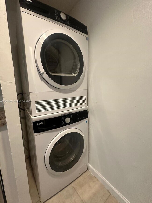 Photo - 10206 Twin Lakes Dr Unit 15-B