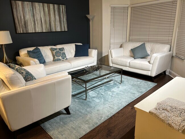 Building Photo - 3607 Simms St