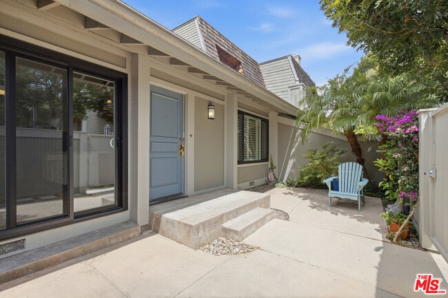 Photo - 13322 Maxella Ave Unidad 7