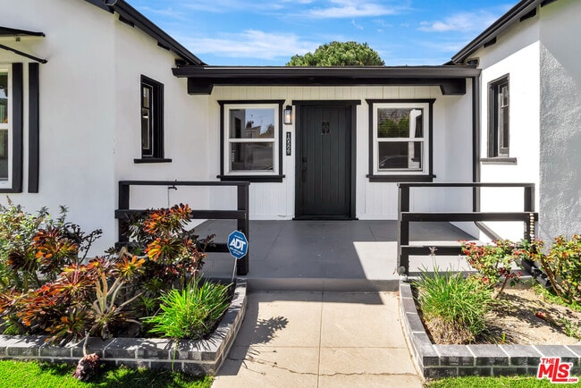 Photo - 10509 Wilsey Ave