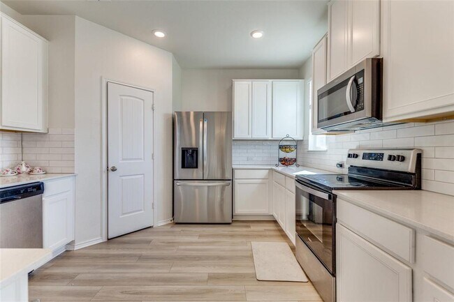 Photo - 1109 Aronia Ln