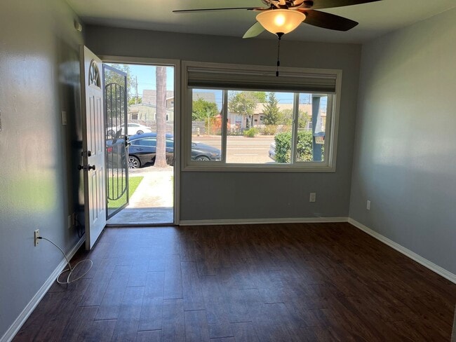 Photo - 3563-65 Clairemont Mesa Blvd Unidad 3565 Clairemont Mesa Blvd