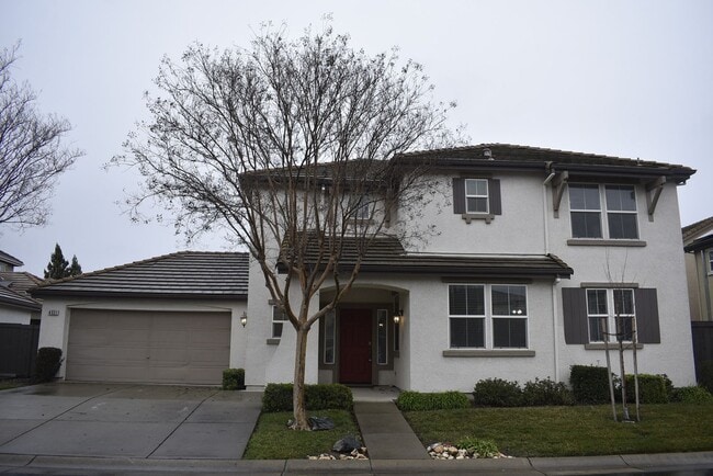 Building Photo - 4931 Trouville Ln