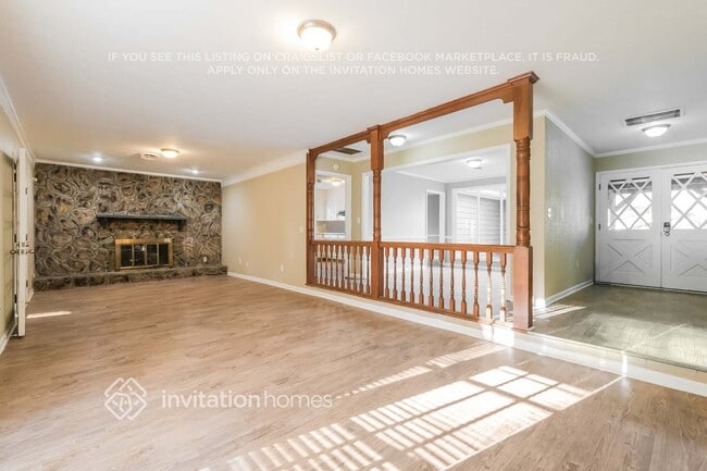 Photo - 207 Rennes Ct