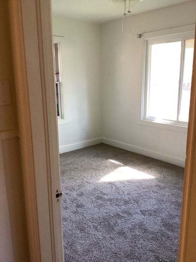 Photo - Rossell Duplex Unit 44 N Main Floor