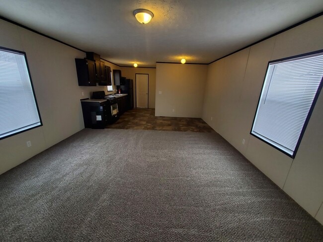 Photo - 2 Meadowlark Dr