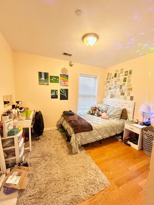 Photo - 207 Hillside St Unit 2