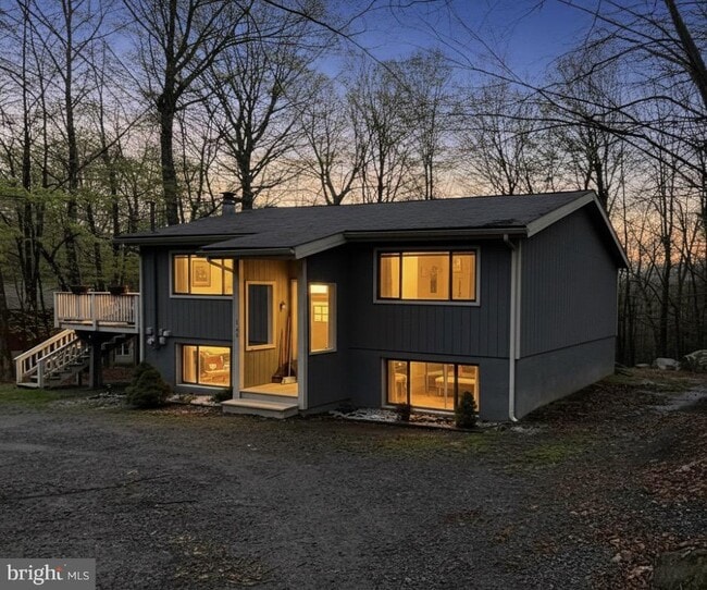 Photo - 199 Northgate Rd