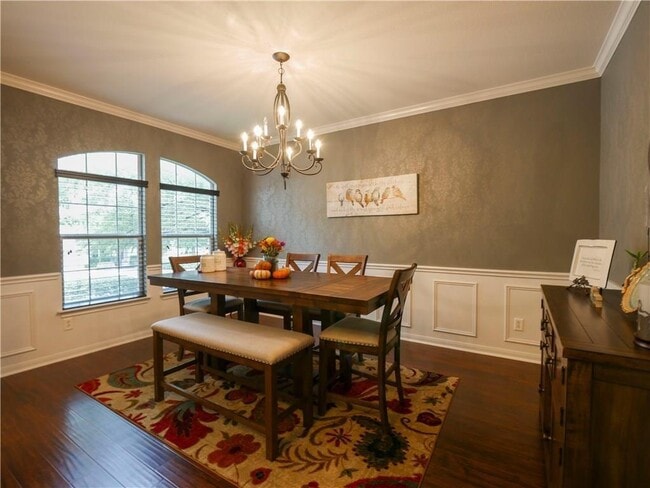 Photo - 702 S Frontier Ln