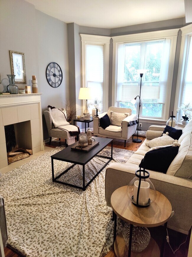 Photo - 4243 S Calumet Ave Unit 2