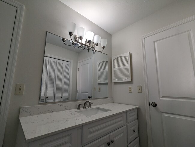 Photo - 2121 9th Ave E