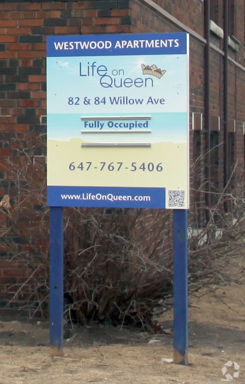 Photo - 84 Willow Ave