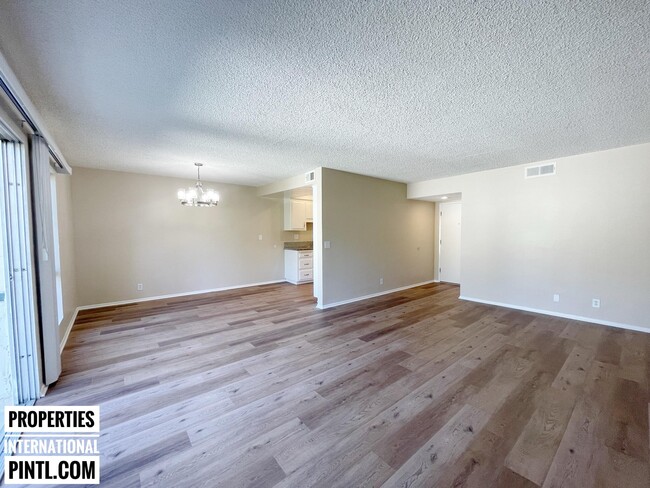 Photo - 1218 Pine St