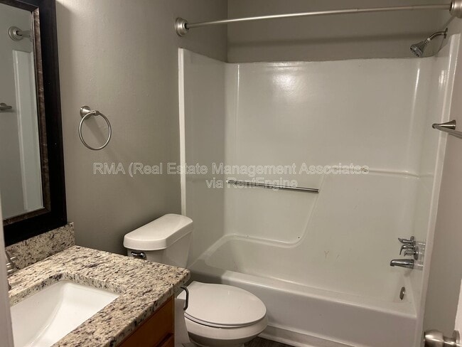 Photo - 254 N McDonough Rd