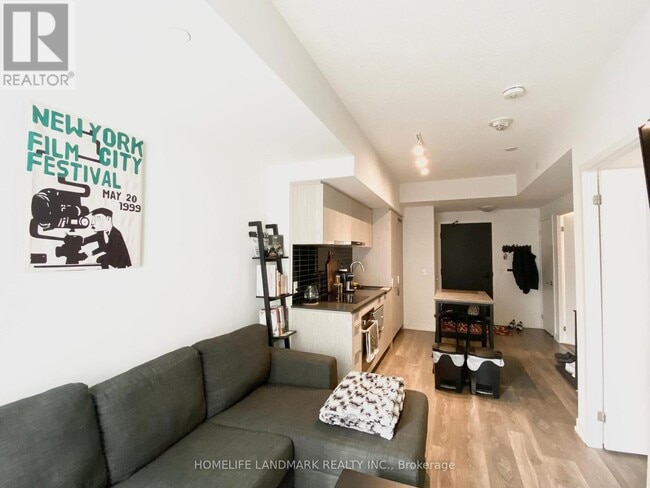 Photo - 60 Shuter St Unité 205