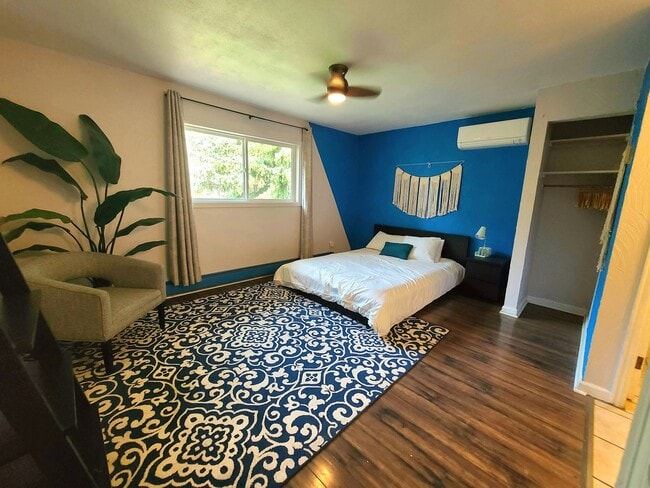 Photo - 706 E Stuart St Unit Blue