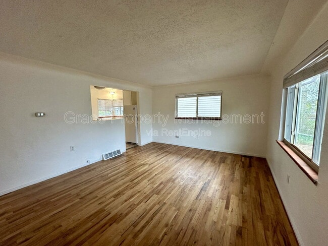 Photo - 1330 Otis St