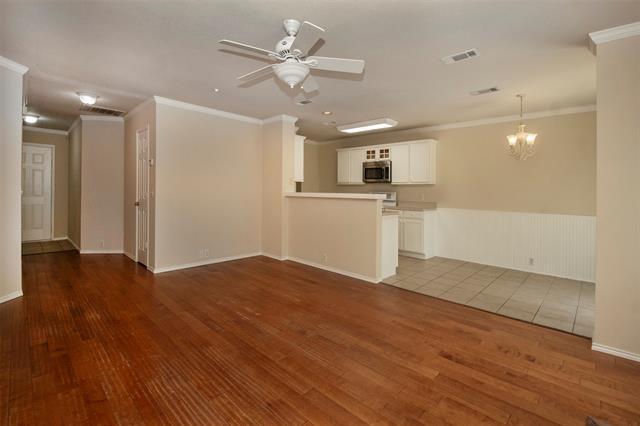 Photo - 4512 Blue Jay Ln