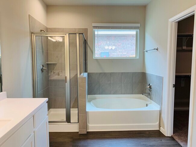 Photo - 17727 Chartertree Ln