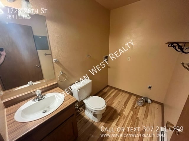 Photo - 1728 26th St