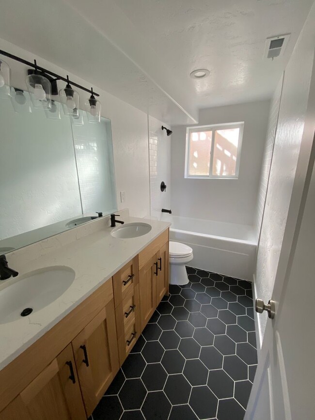 Photo - Orem Duplex - Downstairs