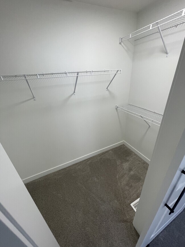 Photo - 4754-4783 83 St NW