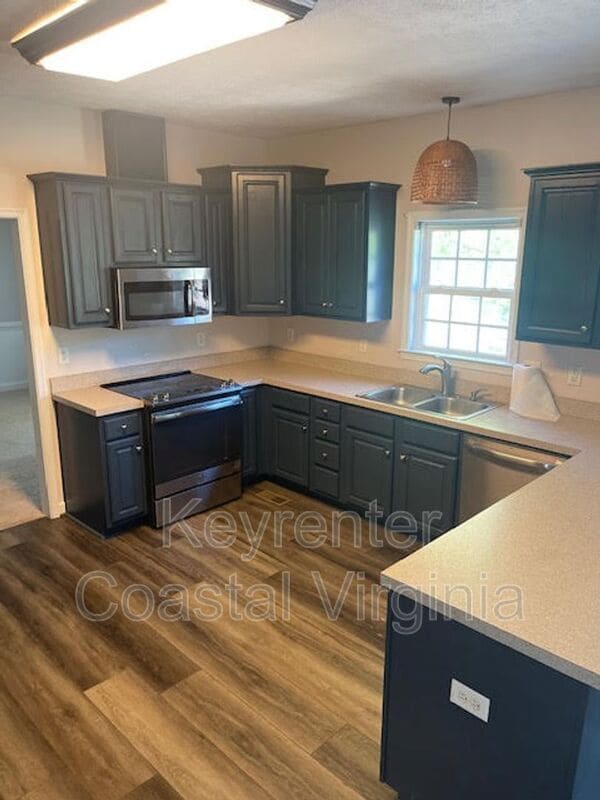 Photo - 13 Bohnert Dr