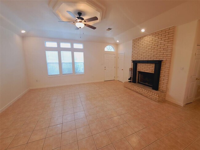 Photo - 21604 Boggy Ford Rd