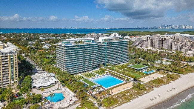 Building Photo - 350 Ocean Dr Unit 305N