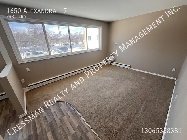 Photo - 2 Bed 1 bath APARTMENT located in Regina, SK - Rosemont area Unit 7