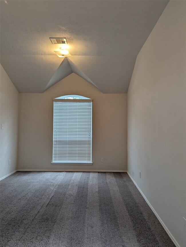 Photo - 13319 Lansdown St