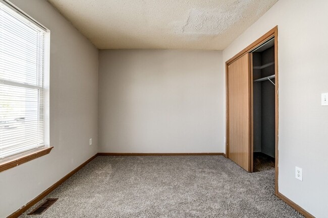 Photo - 2628 Delavan Ave