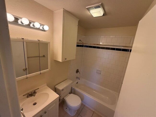 Photo - Red River #301