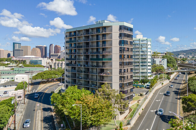 Building Photo - Royal Kinau Apartments