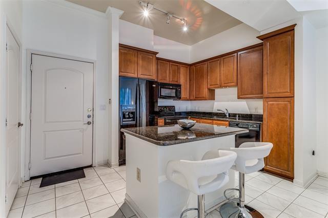 Photo - 3225 Turtle Creek Blvd Blvd Unidad 16