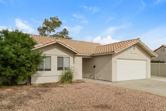 Photo - 390 Lombardy Cir